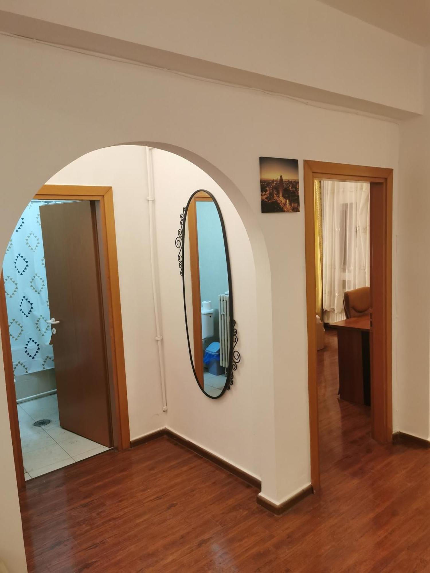 Old Center Apartament Букурещ Екстериор снимка