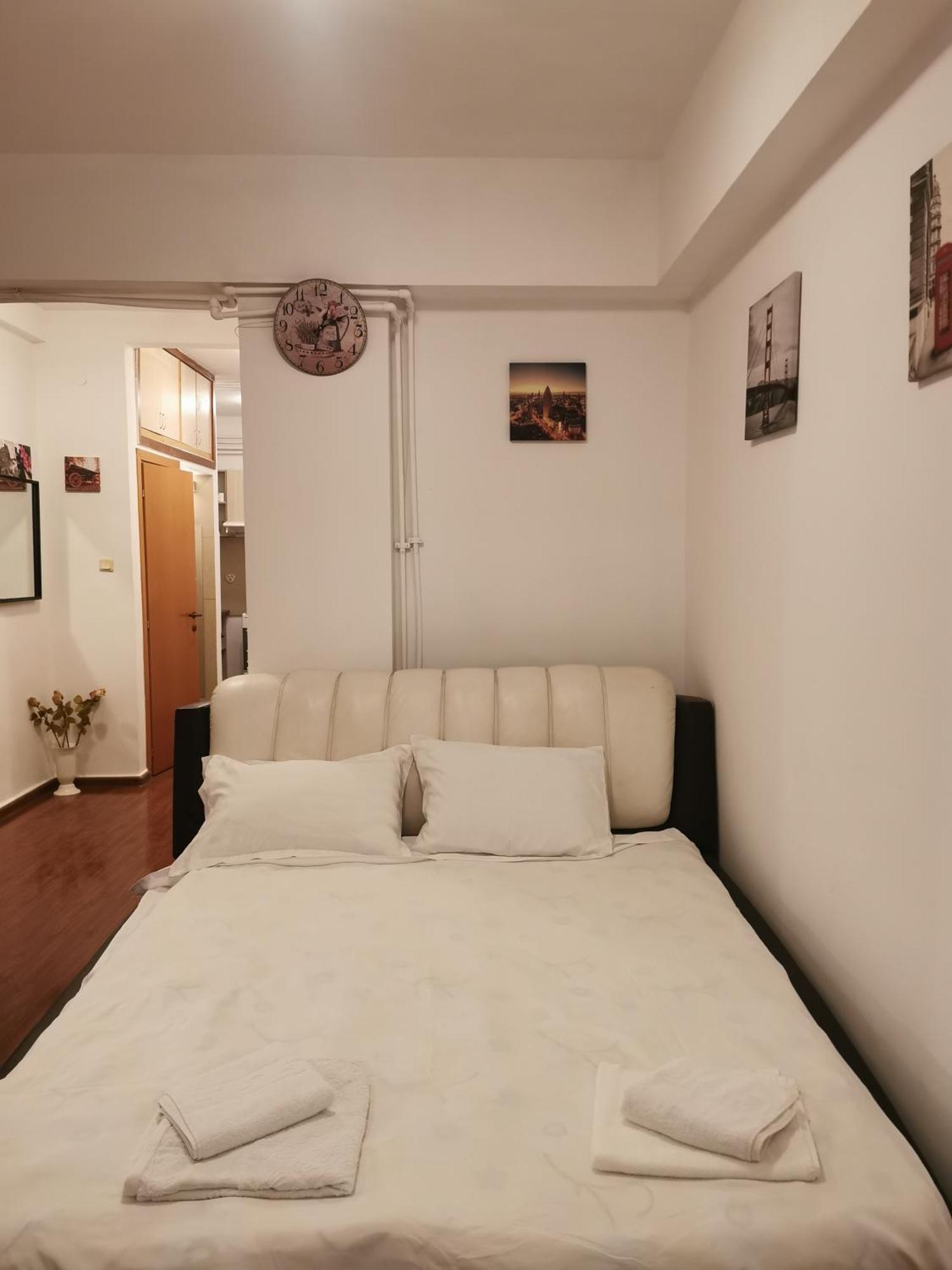 Old Center Apartament Букурещ Екстериор снимка